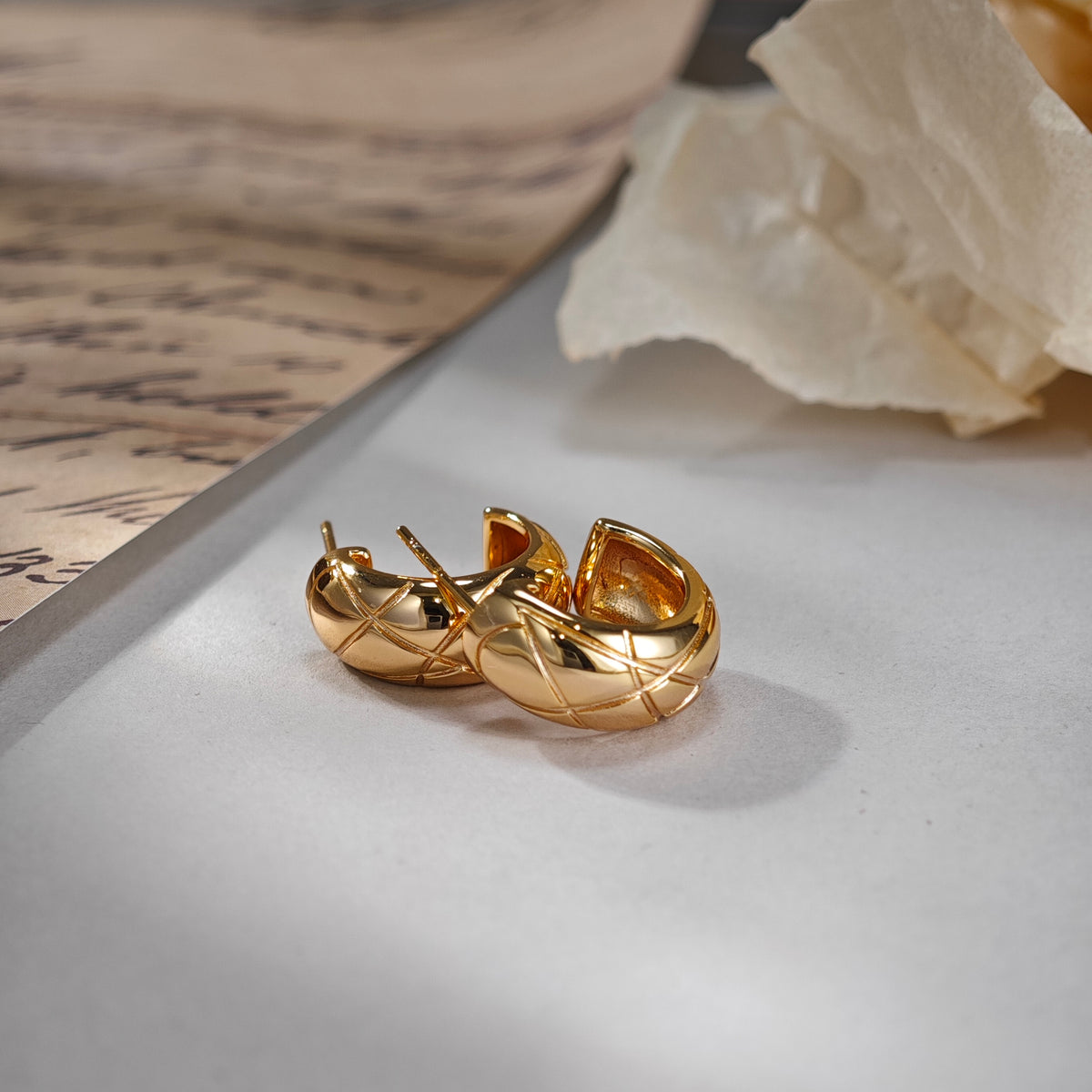Élan Sculpted Hoops