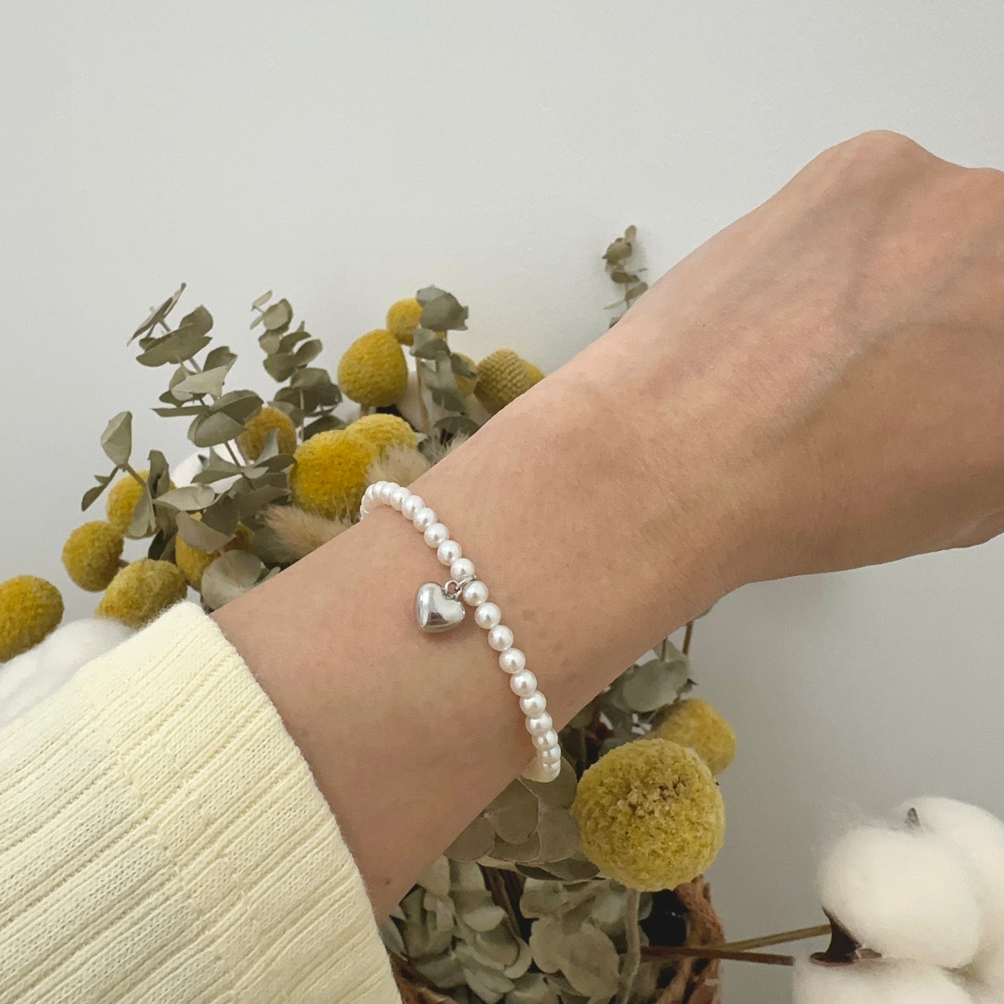 Heart Shape Pendant Pearl Bracelet