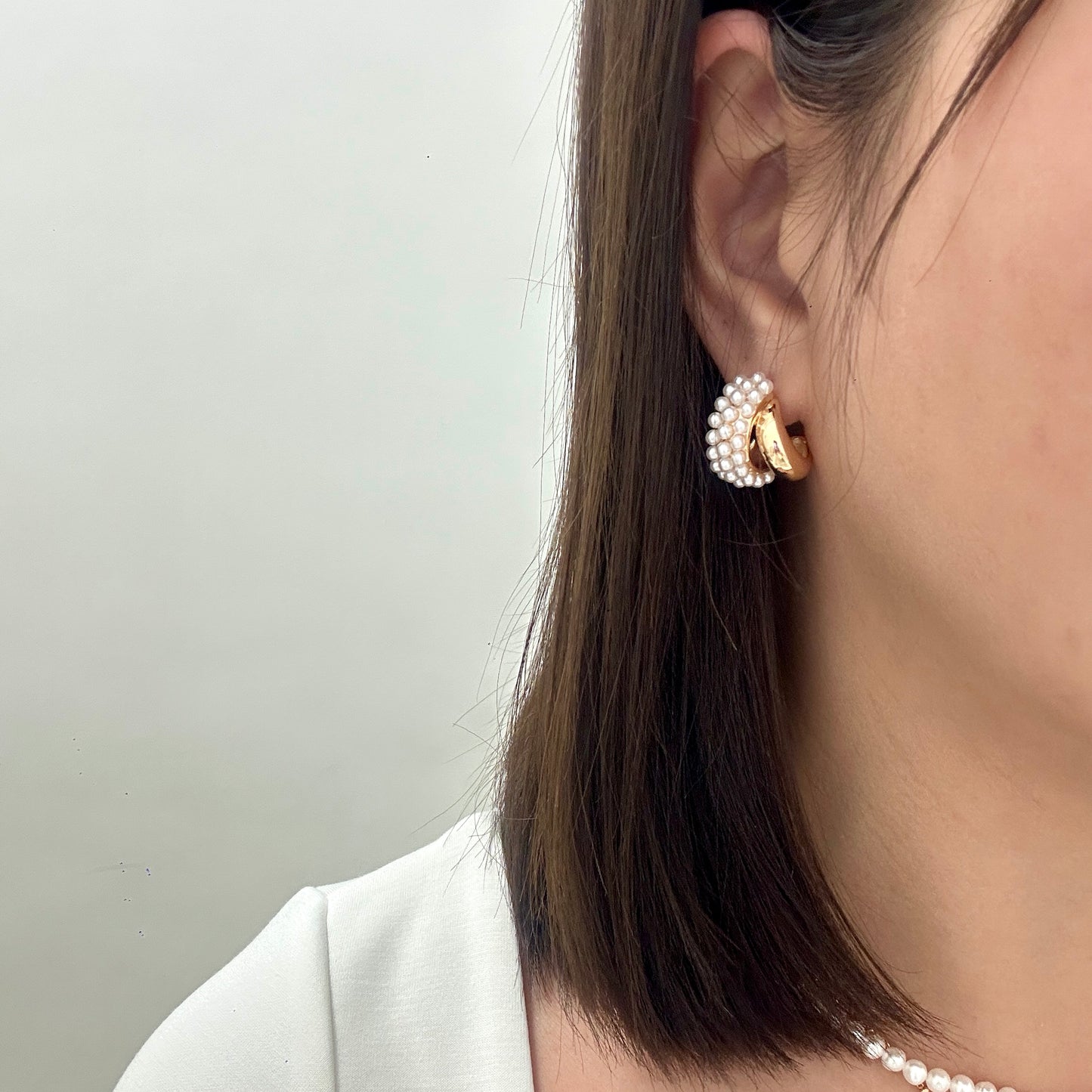 Holiday Pearl Earring