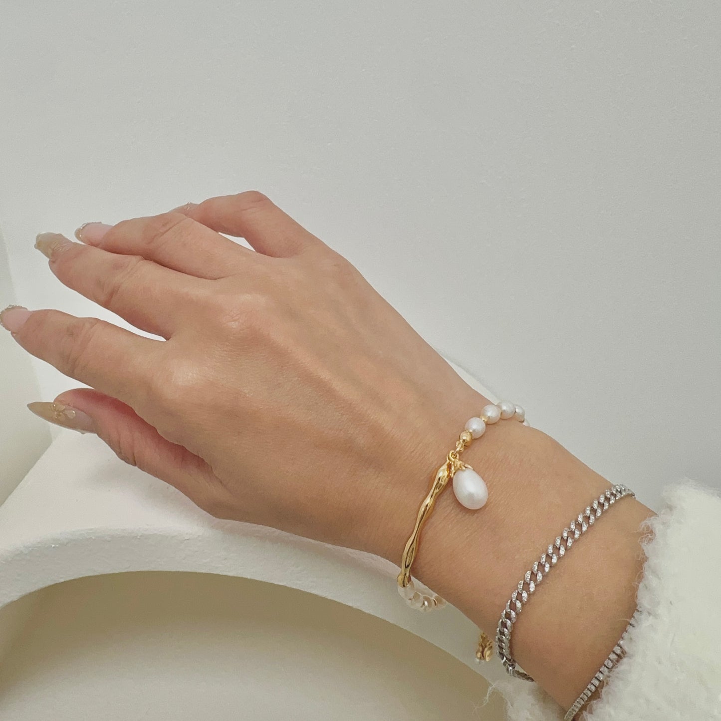 Pearl Pendent Necklace