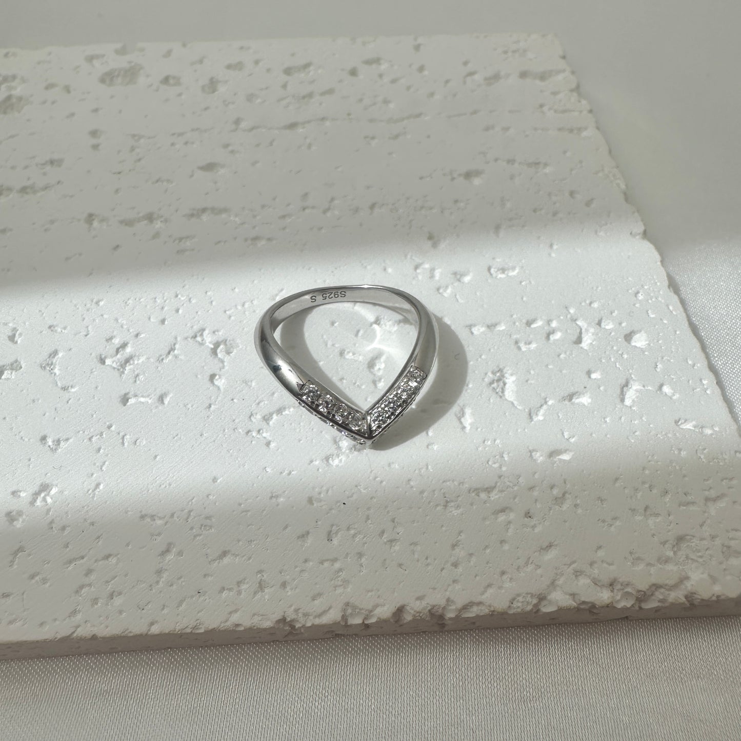V-Shape Ring