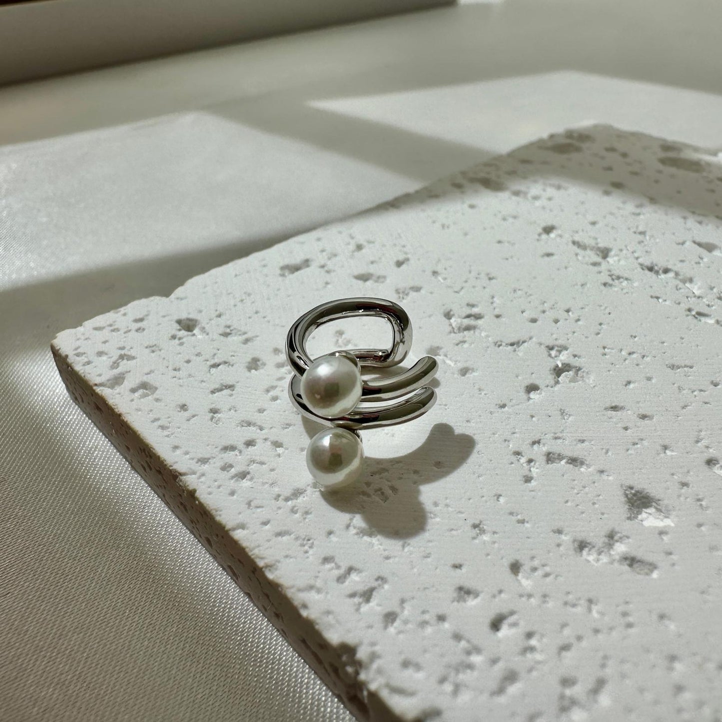 Pearl Ear Clip
