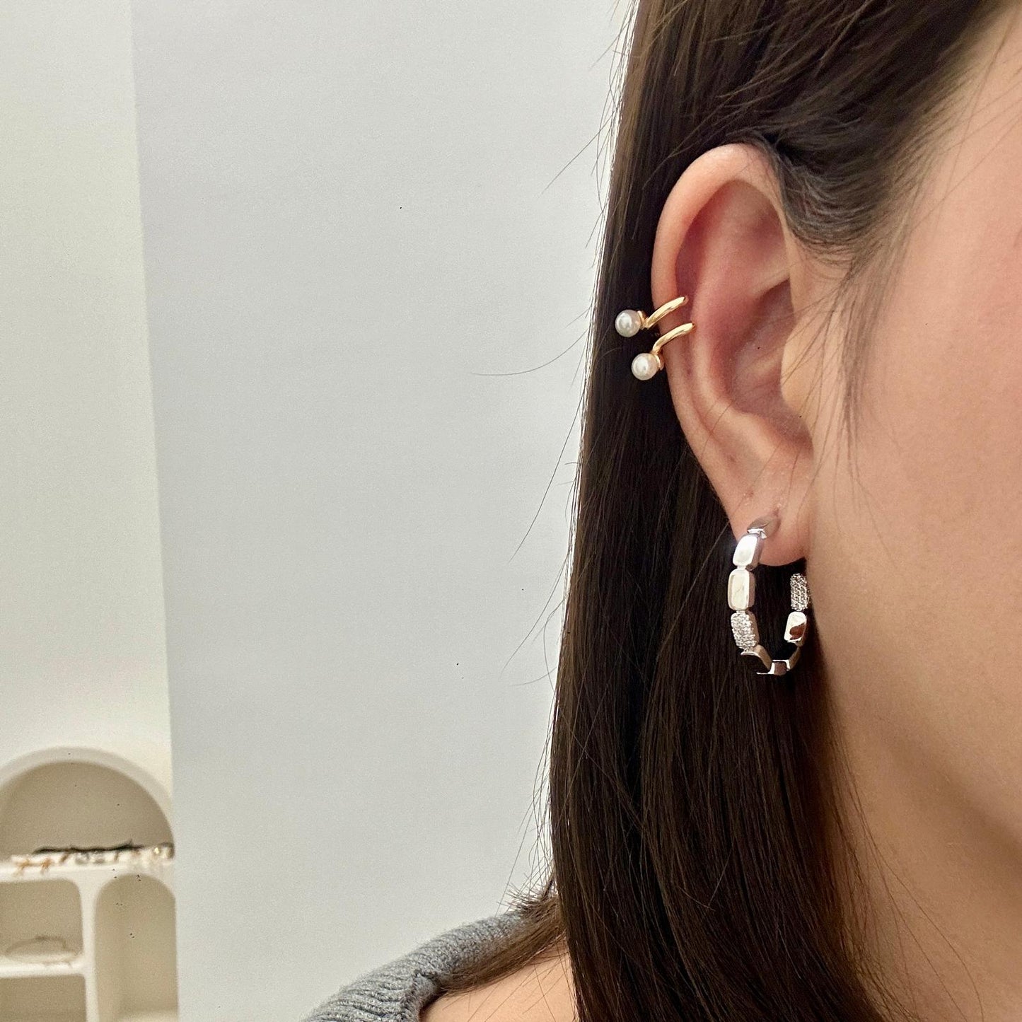 Pearl Ear Clip