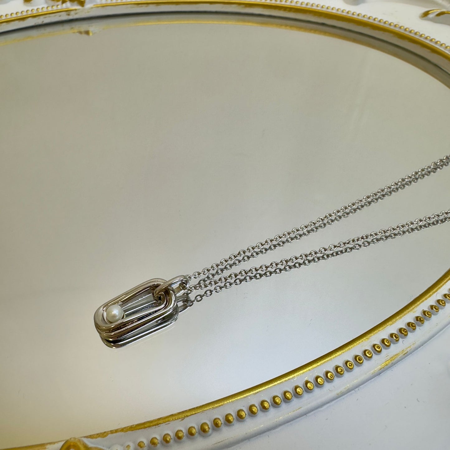 Floating Pearl Necklace