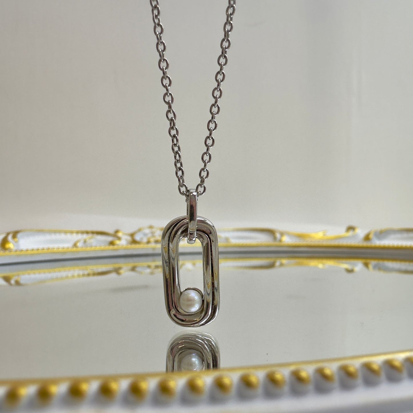 Floating Pearl Necklace