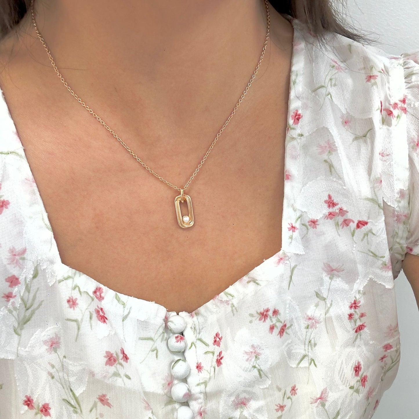 Floating Pearl Necklace