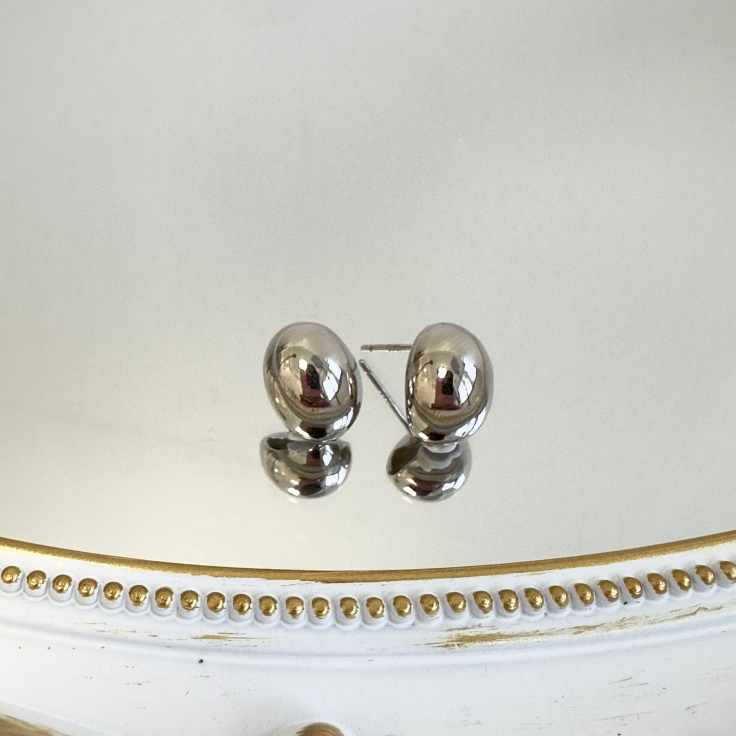 Satin Pebbles Earring