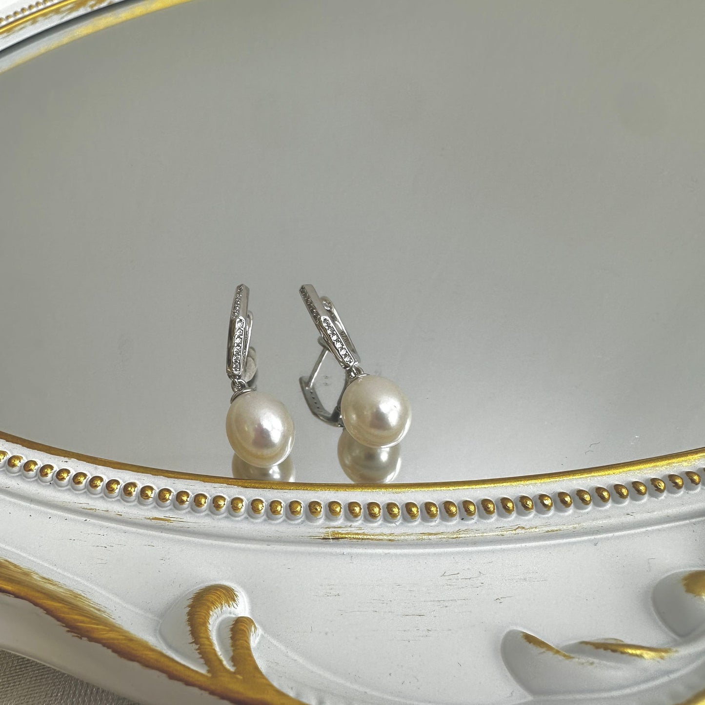 Timeless Grace Pearl Earrings