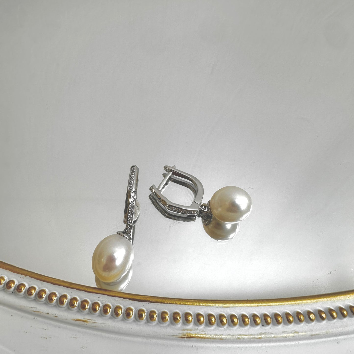 Timeless Grace Pearl Earrings