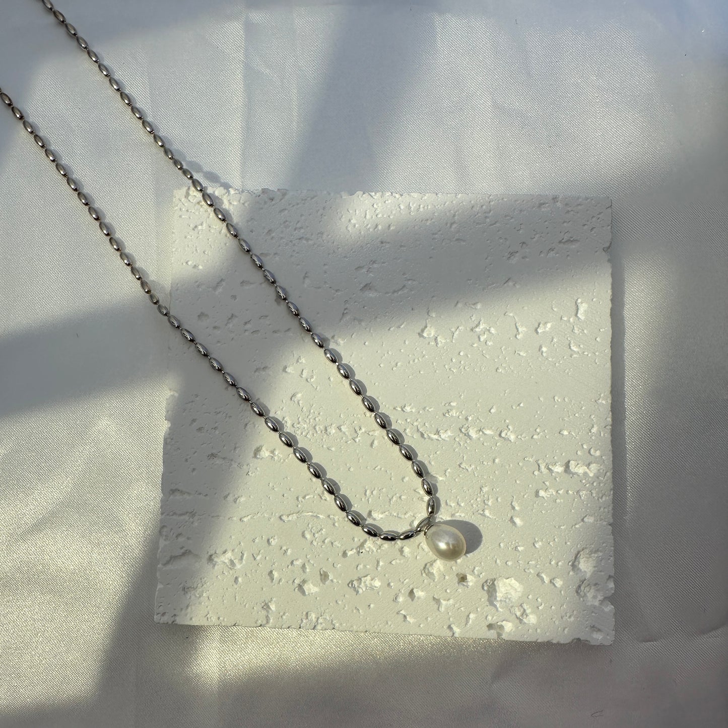 Simple Pearl Silver Necklace