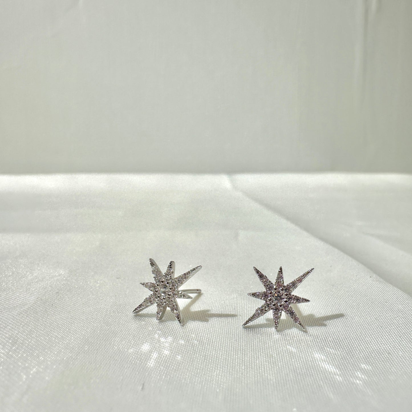 Lucky Star Simple Earring