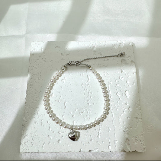 Heart Shape Pendant Pearl Bracelet