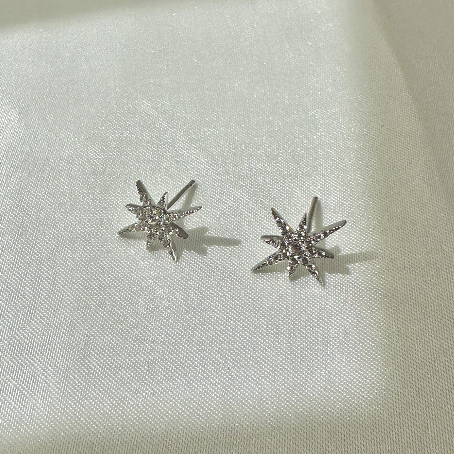 Lucky Star Simple Earring