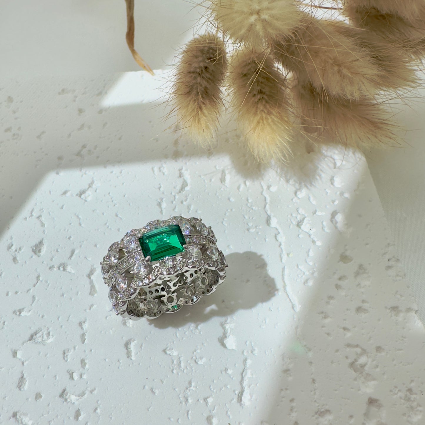 Emerald Luxury Silver Ring