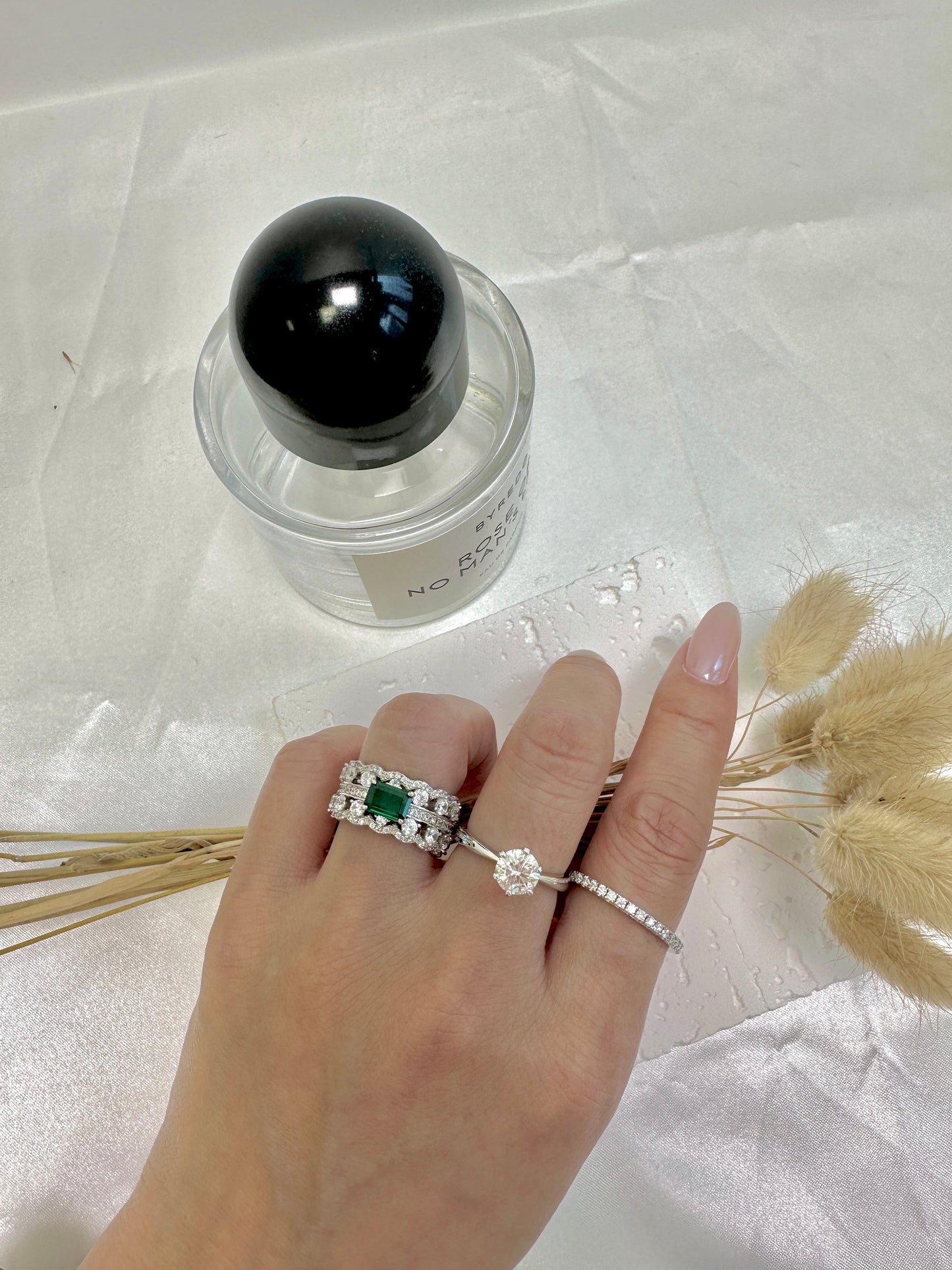 Emerald Luxury Silver Ring