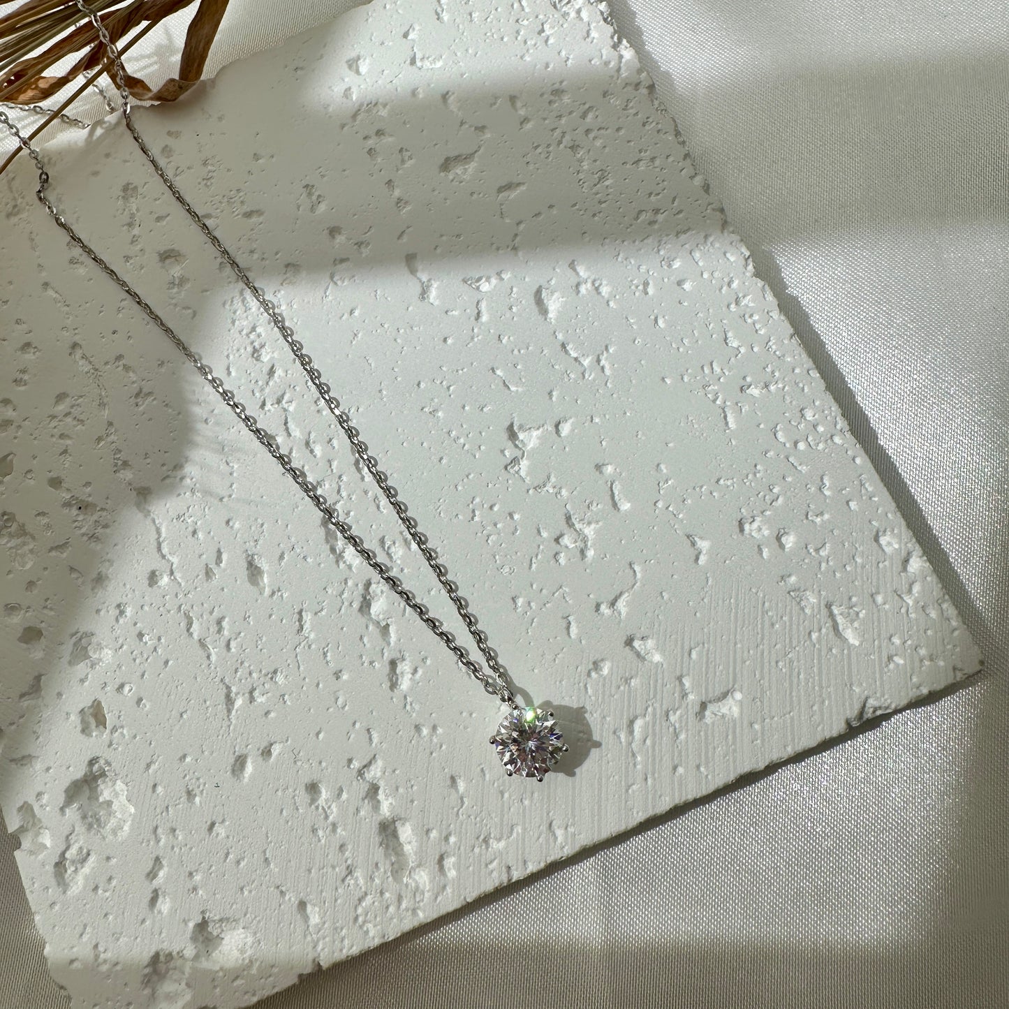 1ct Moissanite Diamond Necklack