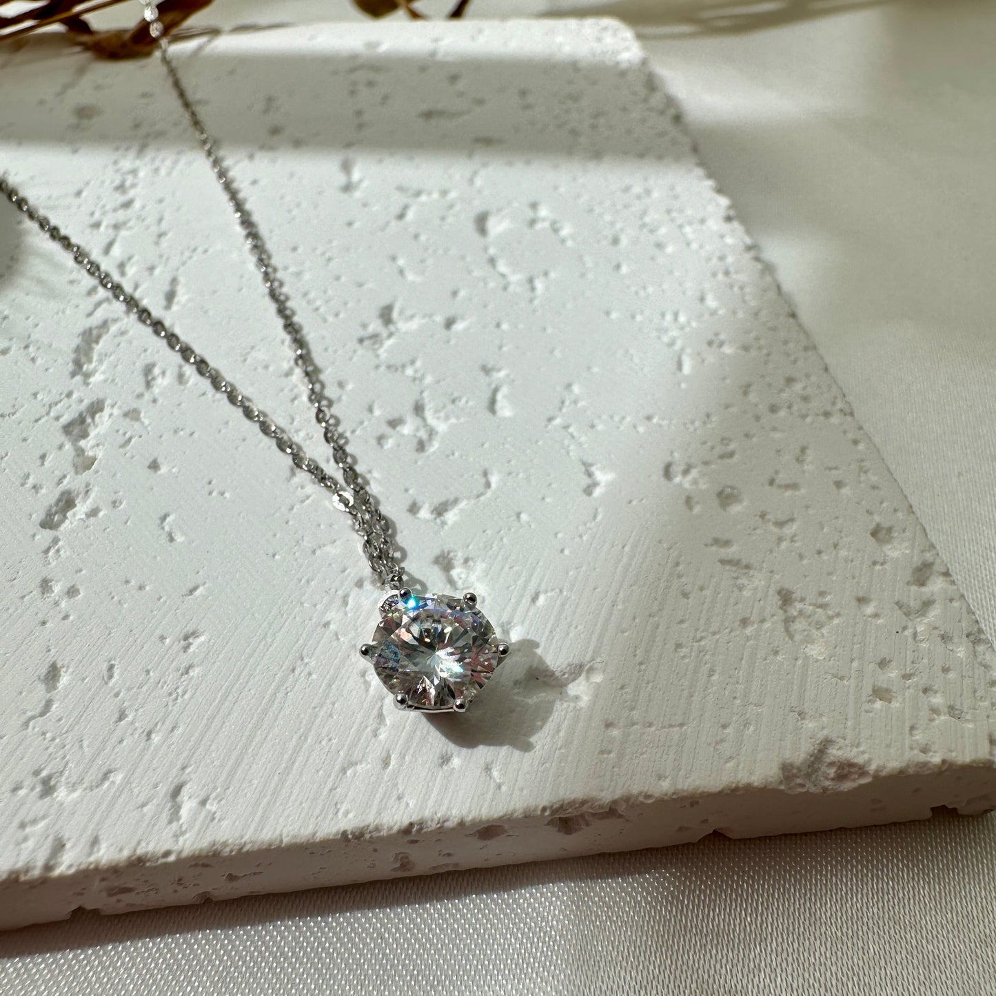 1ct Moissanite Diamond Necklack