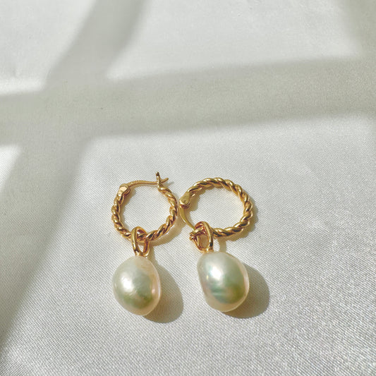 AR001 Baroque Pearl Earring (Gold/Silver)