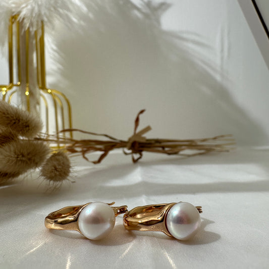 Pearl Hood Silver Earring