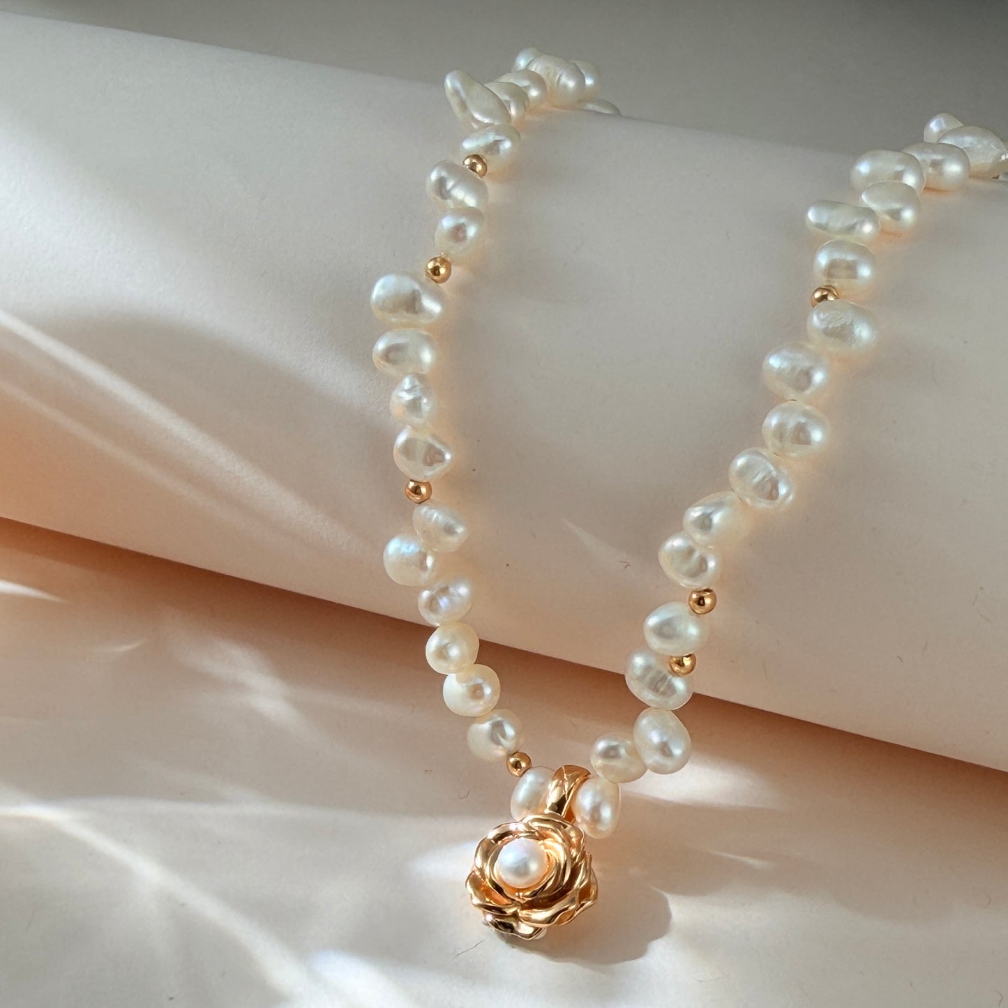 Rose Bloom Pearl Necklace