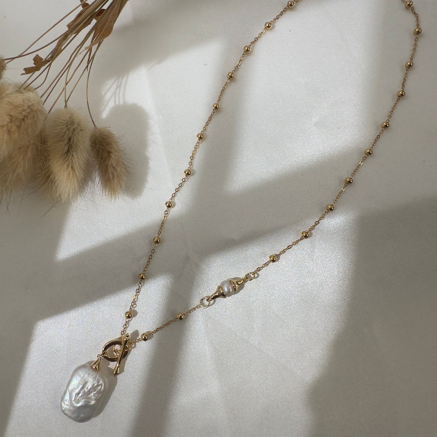 Front Pearl Pendent Necklace