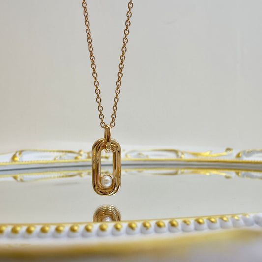 Floating Pearl Necklace
