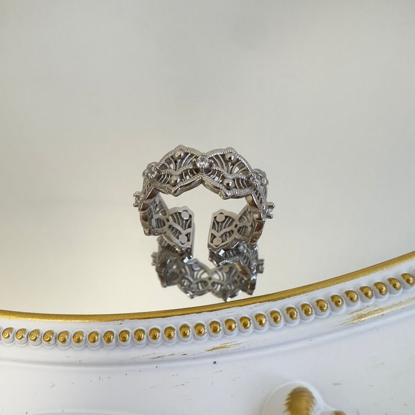 Lace Crown Band Ring
