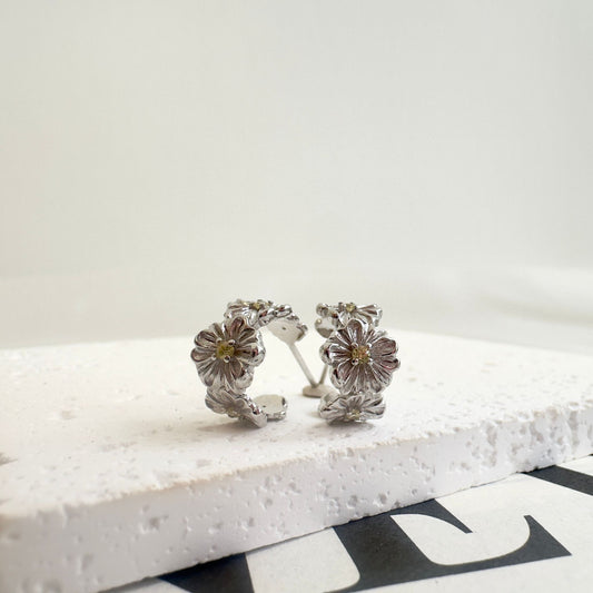 Daisy Whisper Hoops