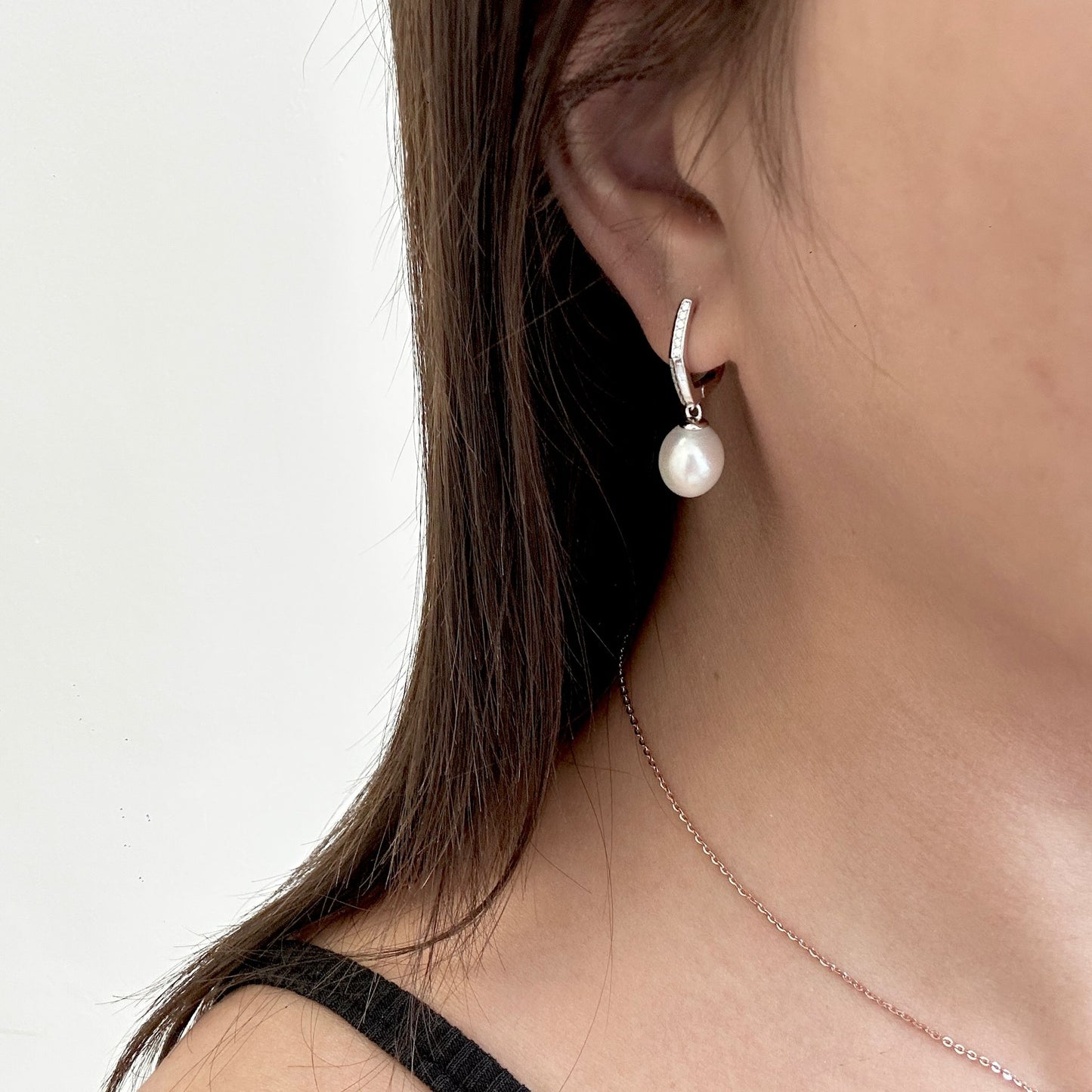 Timeless Grace Pearl Earrings