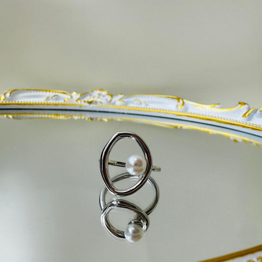 Orbit Pearl Ring