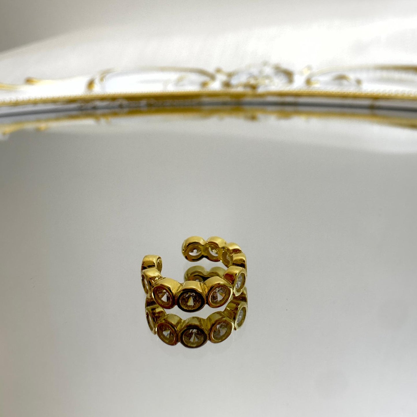 Bezel Sparkle Ear Cuff