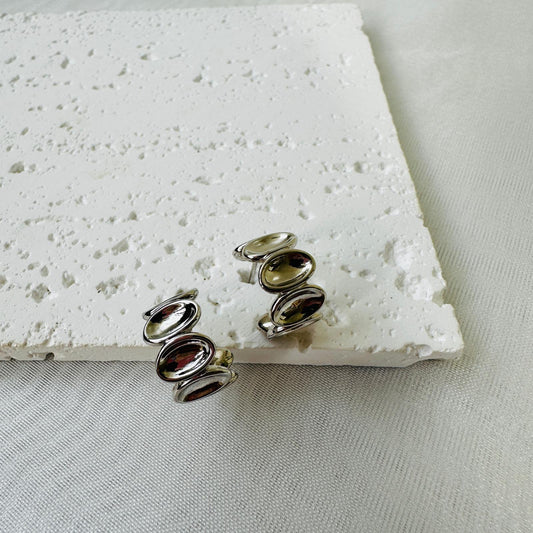 Sculpted Oval Hoop Earring